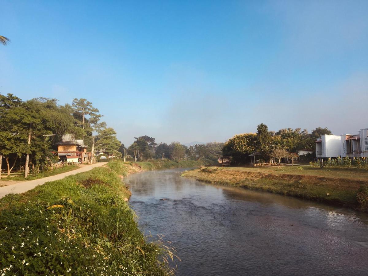 Golden Hut -Chill Bungalows In Town黄金泰式传统独栋小屋 Pai Luaran gambar